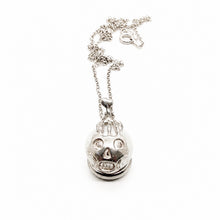Carregar imatge al visor de la galeria, Pearl Skull
