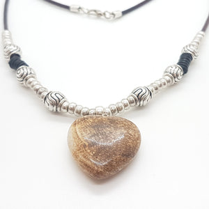 Collar Brown Heart stone